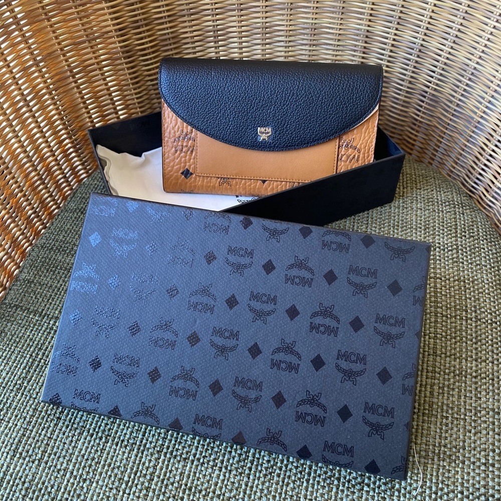 MCM wallet with the pouch